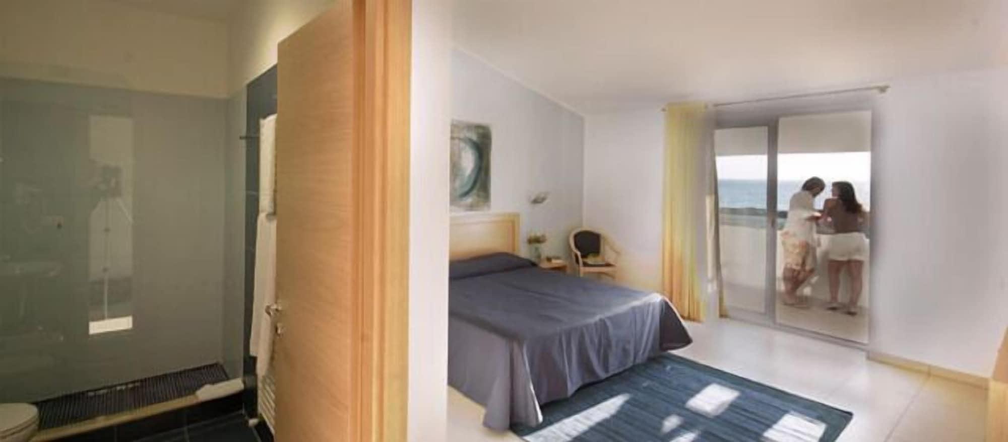 Hotel Parco Della Rocca Punta Braccetto Esterno foto