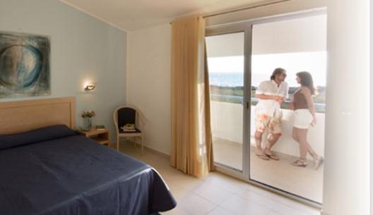 Hotel Parco Della Rocca Punta Braccetto Esterno foto